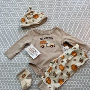 NWT Baby Essentials Neutral Pumpkin Baby Bodysuit Set with Matching Hat & Pants